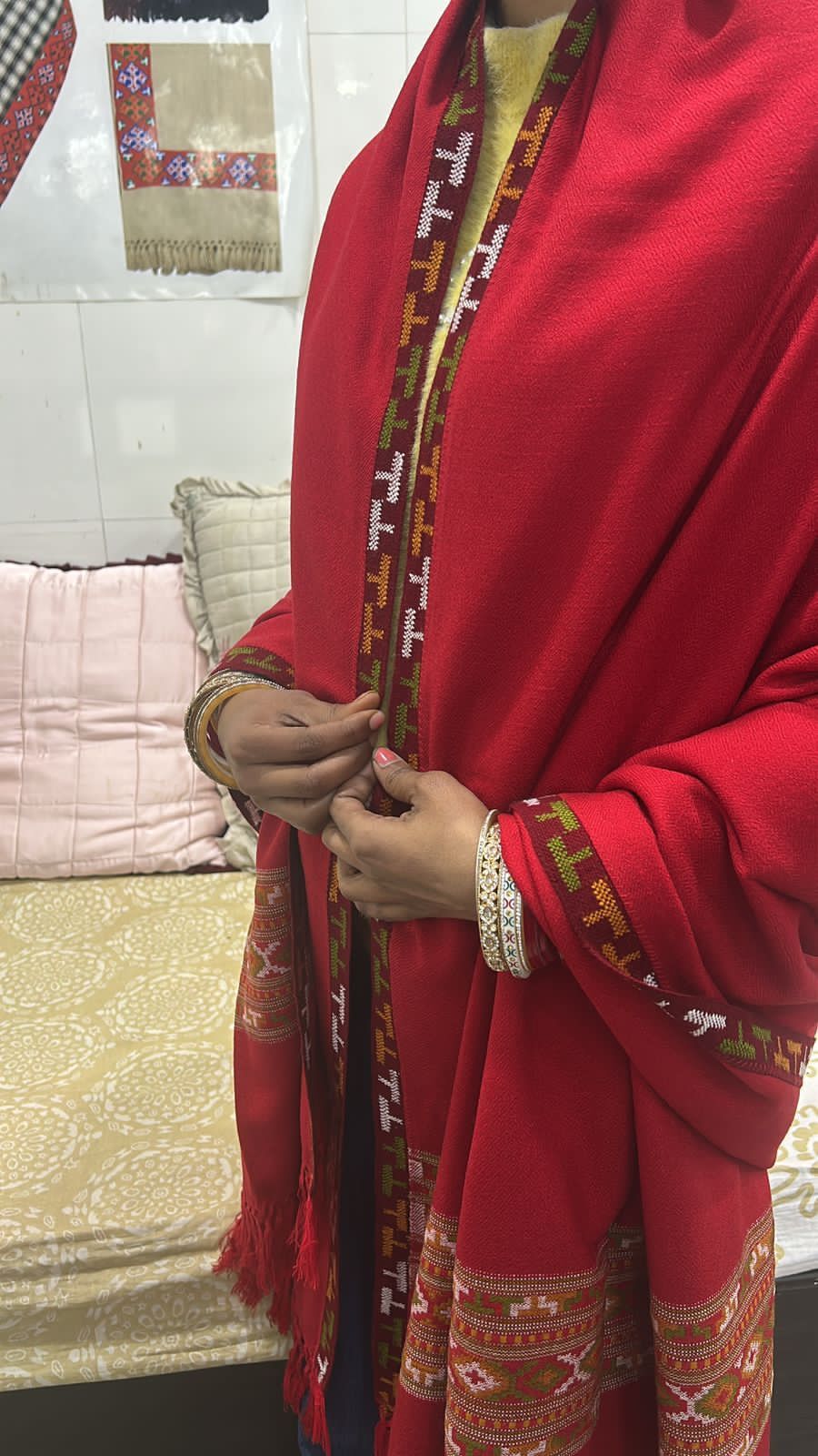 Shawl Lohi Price Starting From Rs Find Verified Sellers