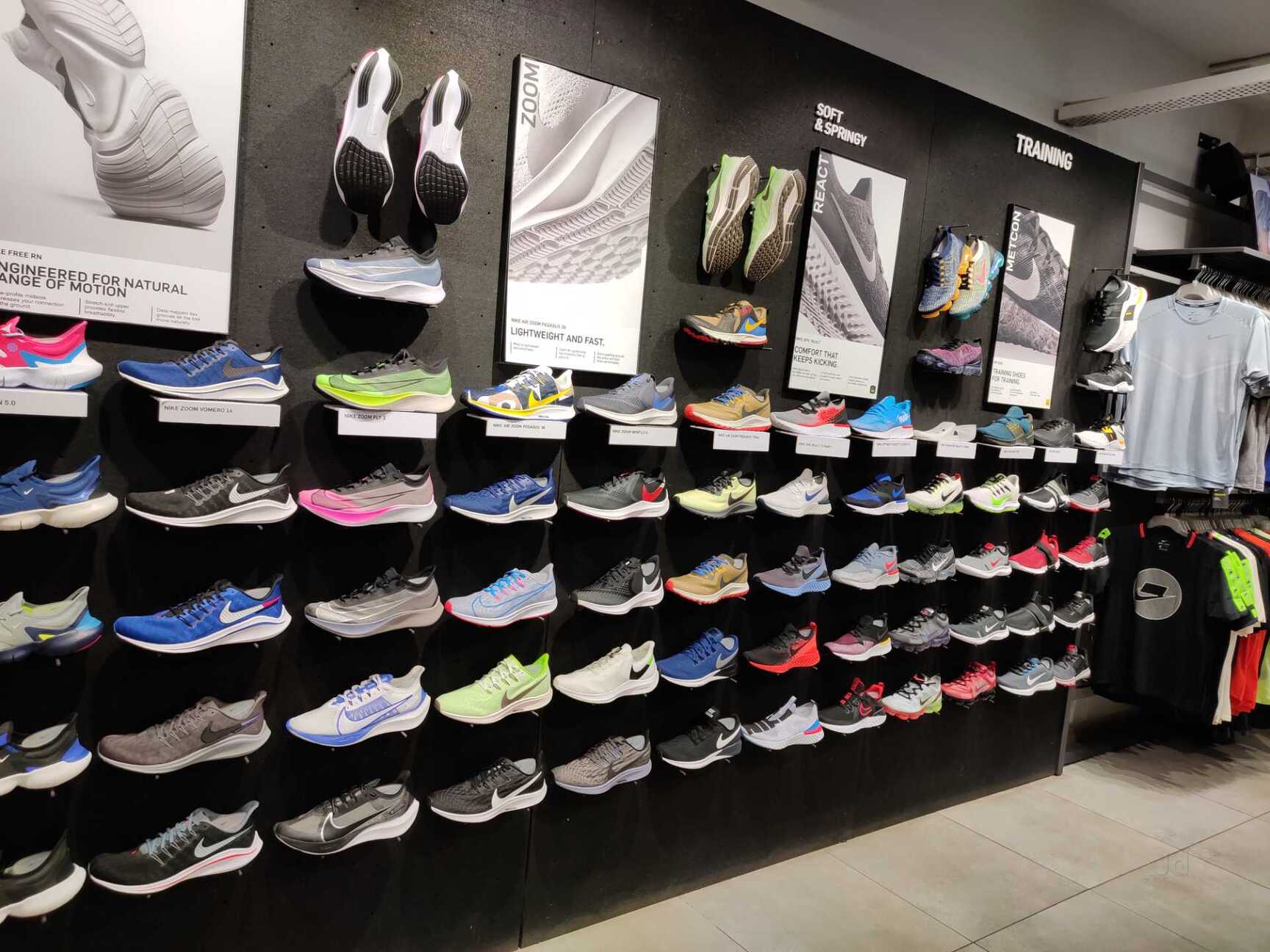 nike factory outlet flushing