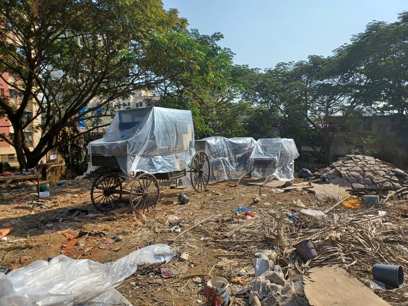 Photo Gallery of Paper Box Compound in Malad West - BestWarehouses On ...