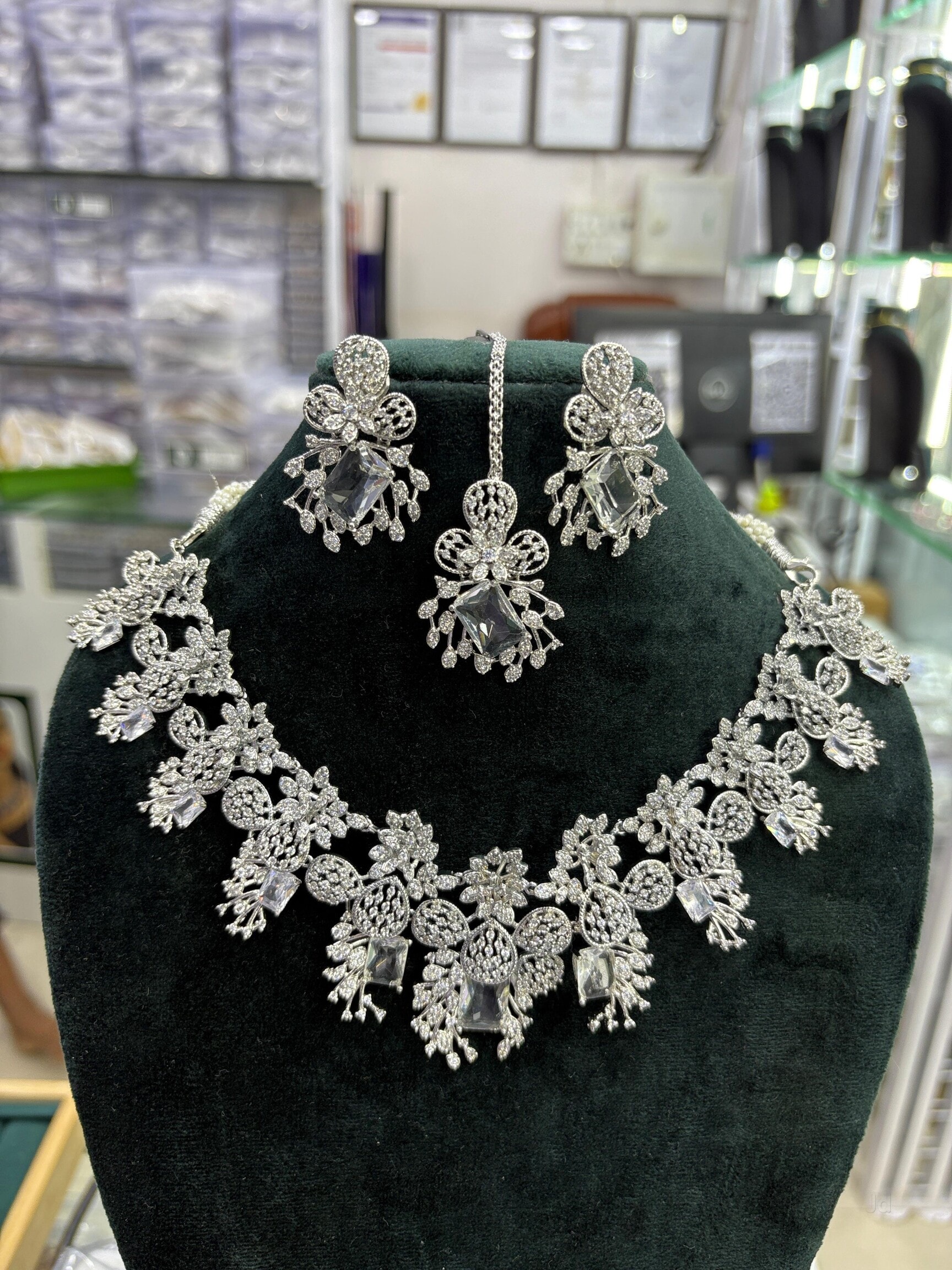 Metal Imitation Jewellery Price Starting From Rs Find