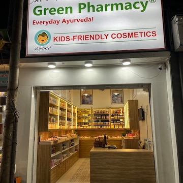 Green Pharmacy & Pumpky Store in Gandhi Gate,Nagpur - Best