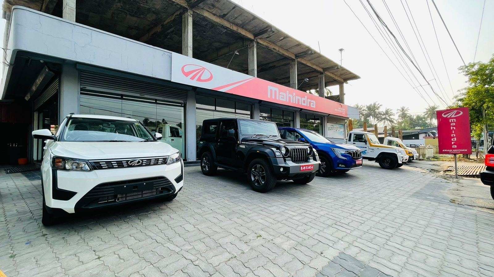 Mahindra Authorised Service Center
