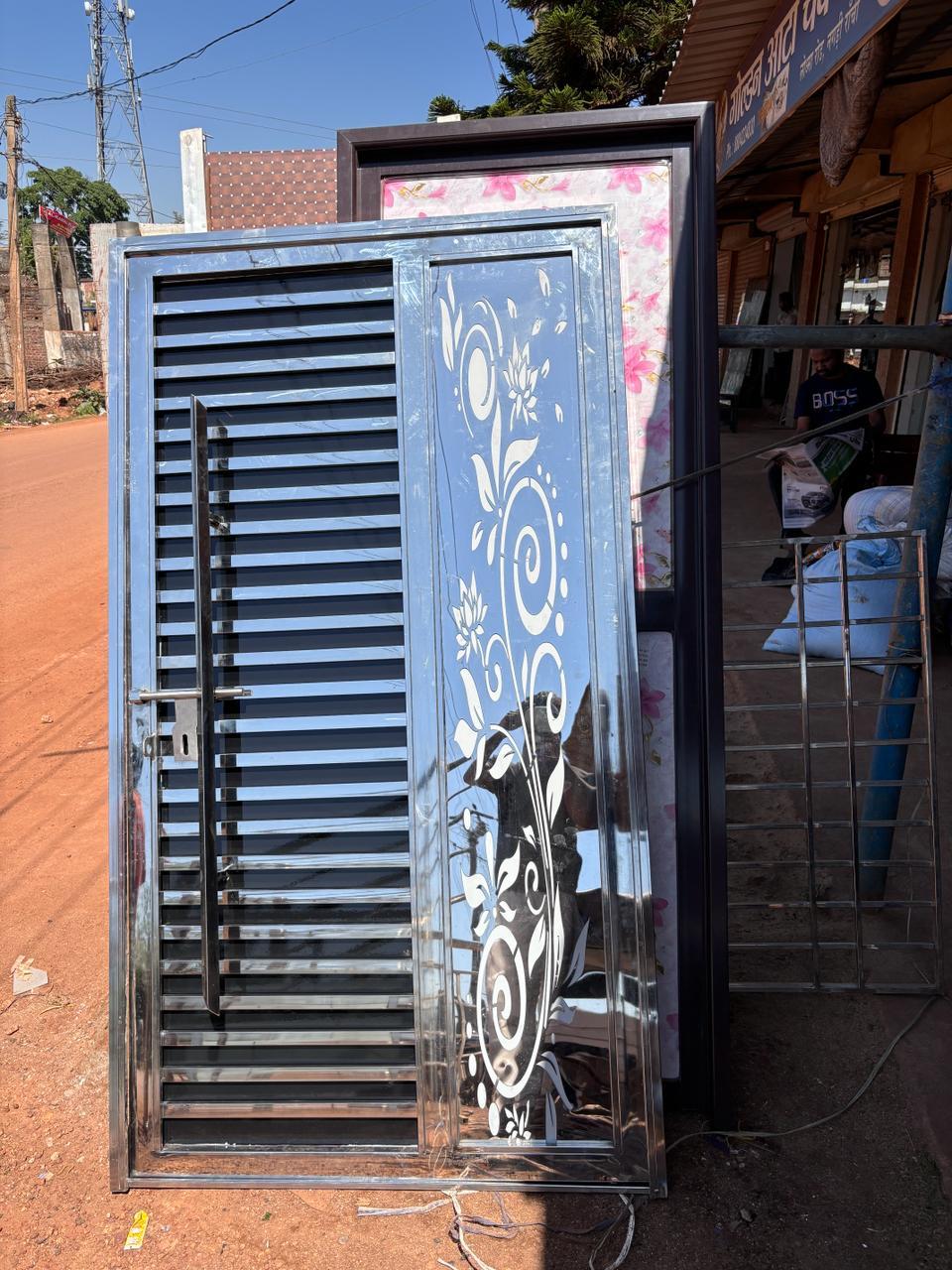 Sliding Gate in Giridih Durable, Elegant, and Secure Designs