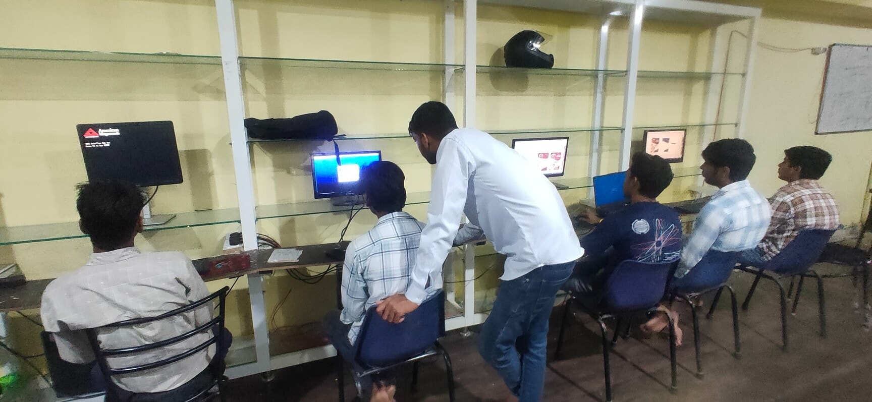 Top Computer Classes in Palsana - Best Computer Training Institutes ...