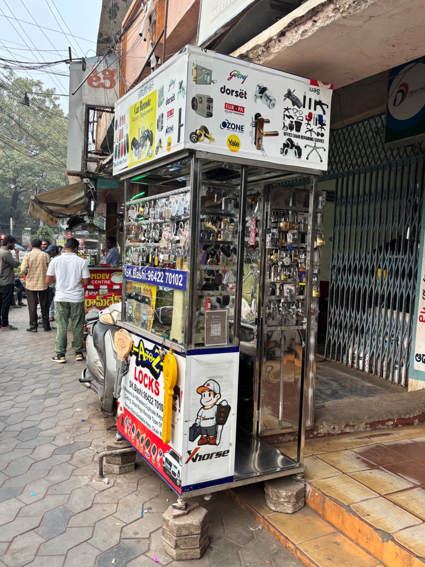 Duplicate Key Makers in One Town, Vijayawada - Car, Home & Locker Key ...
